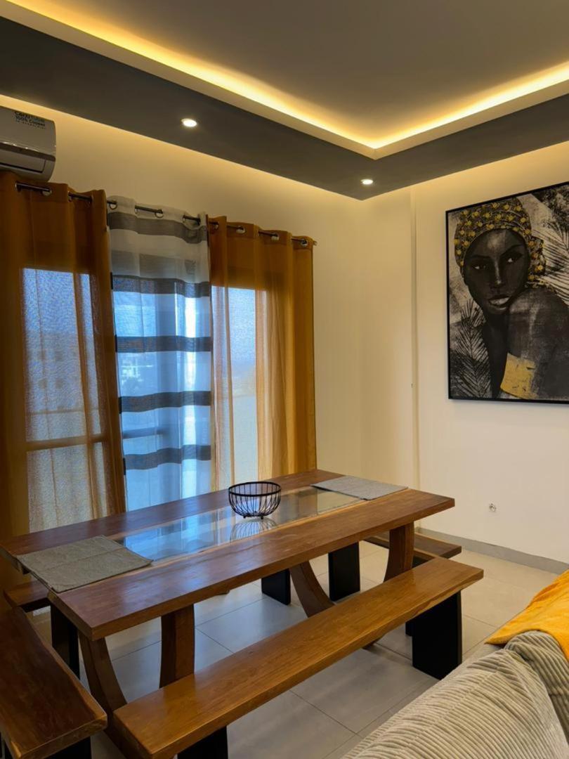 Luxueux Appartements - 2 Pieces Ou 4 Pieces - Quartiers Prises D'Almadies Et Ngor" Dakar Exteriör bild