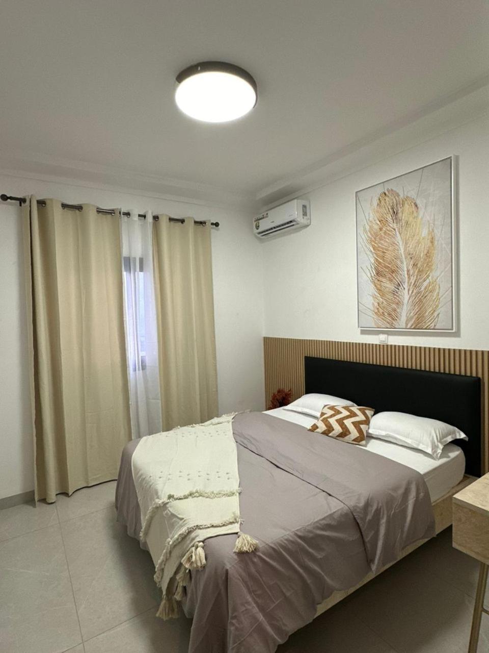 Luxueux Appartements - 2 Pieces Ou 4 Pieces - Quartiers Prises D'Almadies Et Ngor" Dakar Exteriör bild