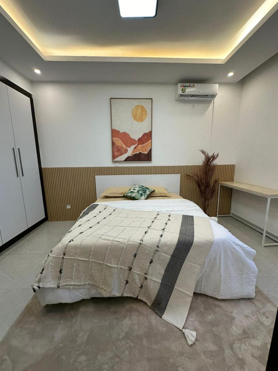 Luxueux Appartements - 2 Pieces Ou 4 Pieces - Quartiers Prises D'Almadies Et Ngor" Dakar Exteriör bild